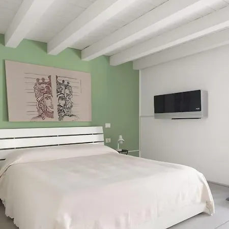 Palazzo Sambuca Kalsa * パレルモ